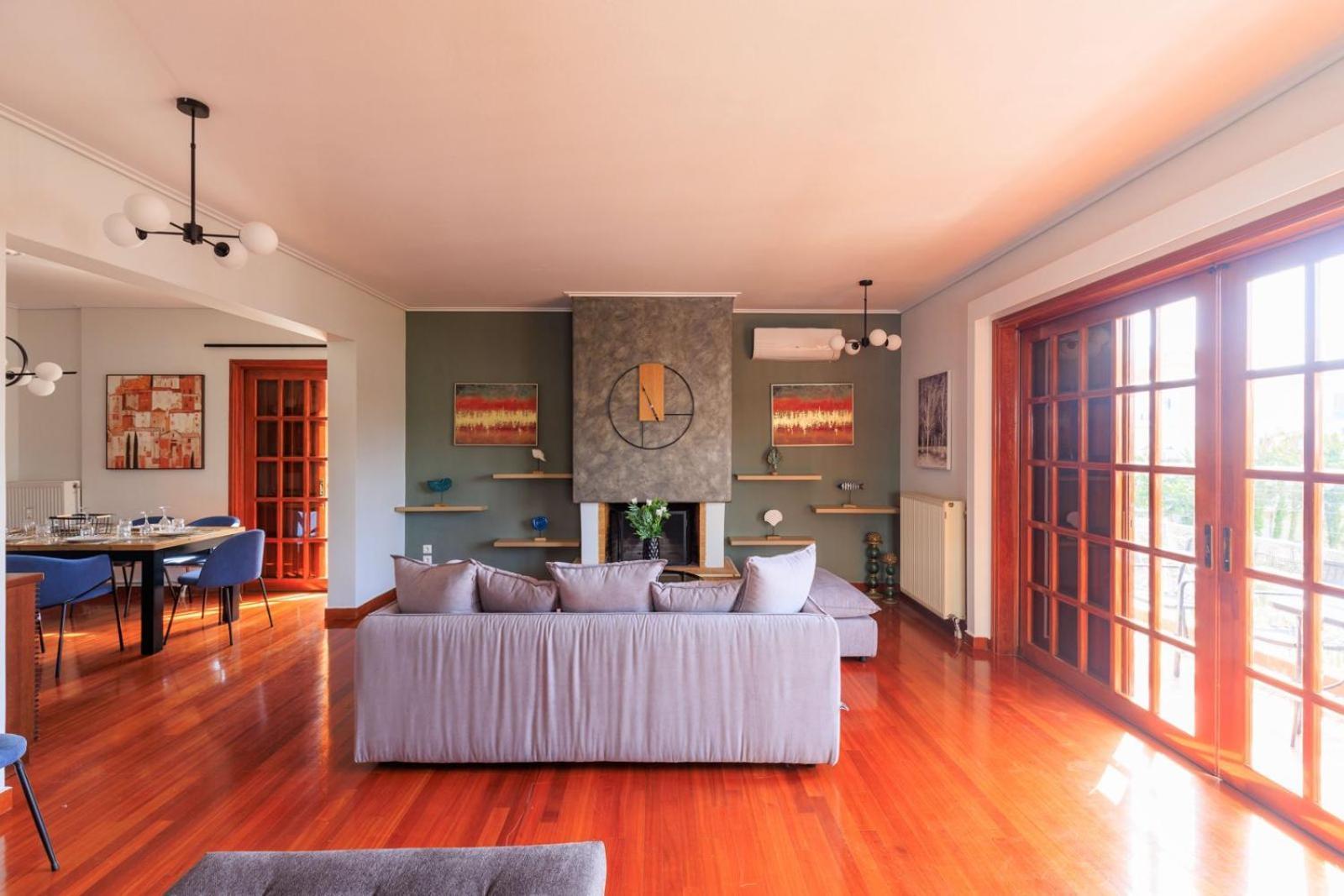 Aiolos Grand Super Lux Suite Kalamaki Alimos Near The Sea Athens Luaran gambar