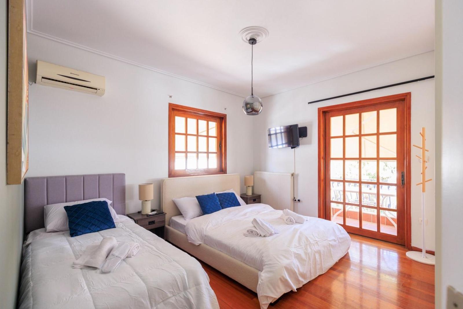 Aiolos Grand Super Lux Suite Kalamaki Alimos Near The Sea Athens Luaran gambar