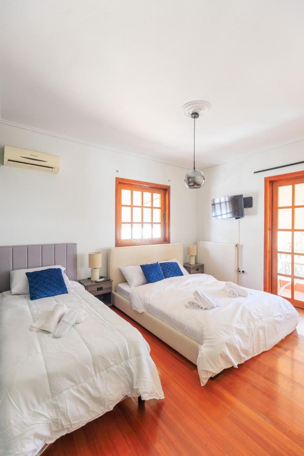 Aiolos Grand Super Lux Suite Kalamaki Alimos Near The Sea Athens Luaran gambar