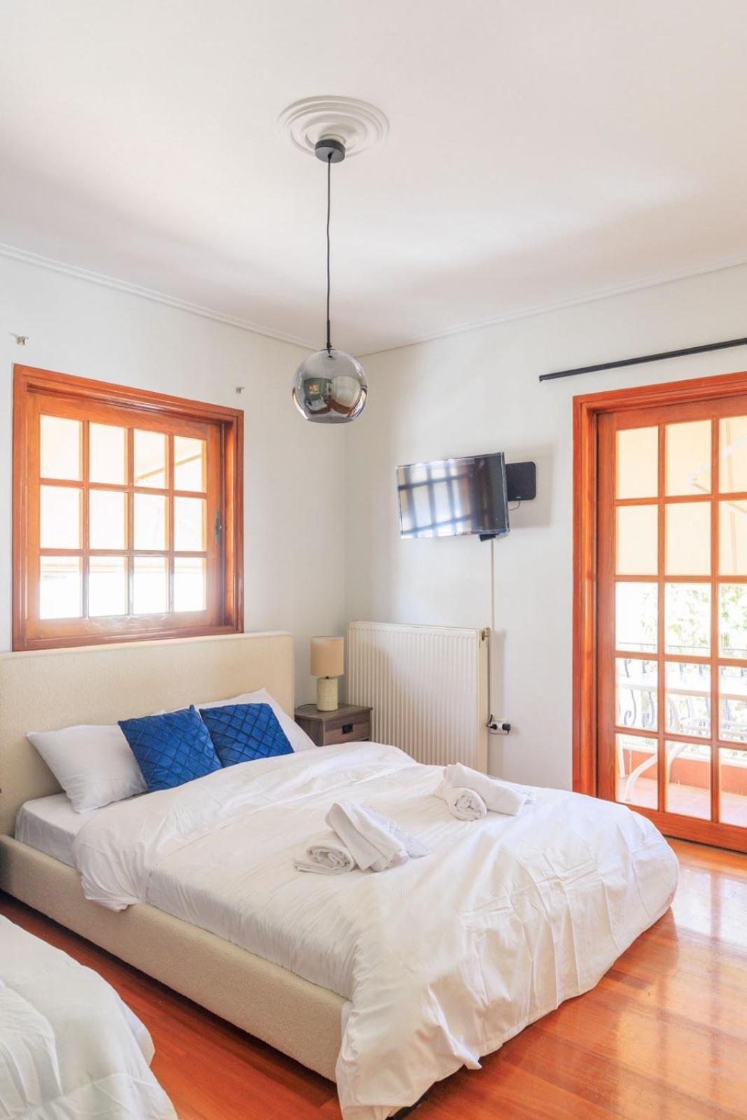 Aiolos Grand Super Lux Suite Kalamaki Alimos Near The Sea Athens Luaran gambar
